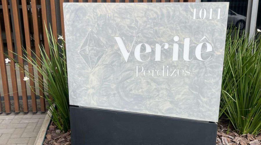 Verite (6)